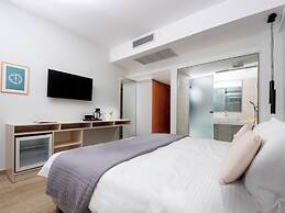 Athena Hotel