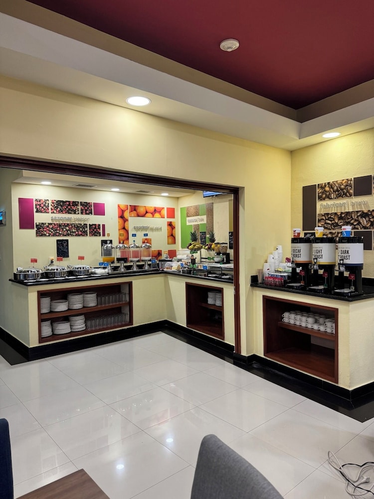 Hampton Inn By Hilton Tampico Zona Dorada