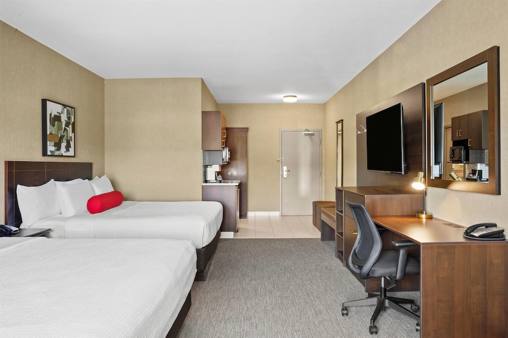 Ramada by Wyndham Drumheller Hotel & Suites