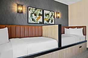Ramada by Wyndham Drumheller Hotel & Suites