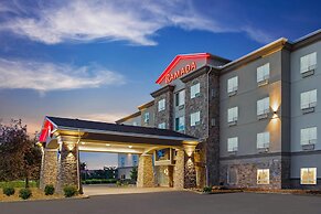 Ramada by Wyndham Drumheller Hotel & Suites