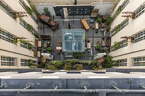 Kube Hotel Paris