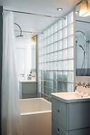 Kube Hotel Paris