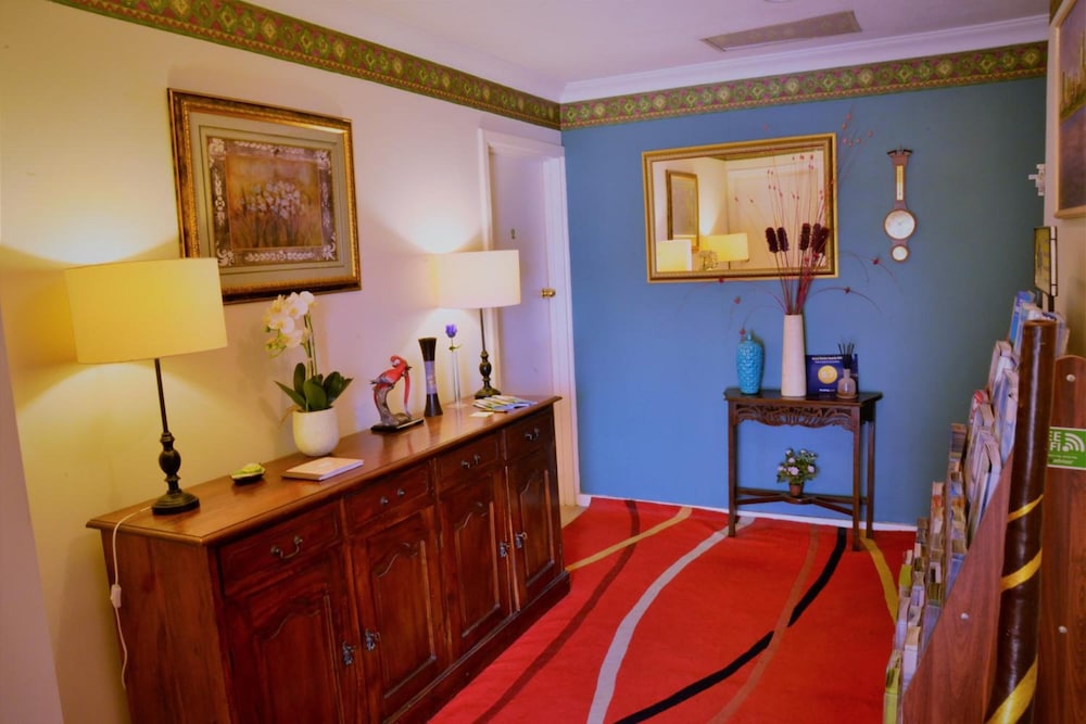 Palms Bed & Breakfast