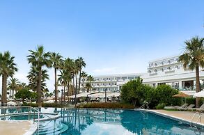 St. George Beach Hotel & Spa Resort