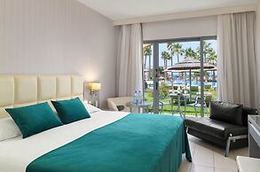 St. George Beach Hotel & Spa Resort