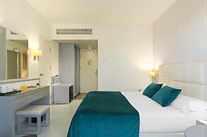 St. George Beach Hotel & Spa Resort