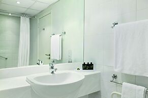 Ramada Hotel & Suites by Wyndham Coventry