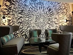 Ramada Hotel & Suites by Wyndham Coventry