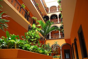 Hotel Morales Historical & Colonial Downtown Core
