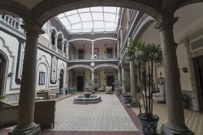 Hotel Morales Historical & Colonial Downtown Core