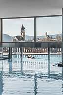 Hotel Emmy - five elements
