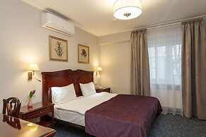 Medea Hotel