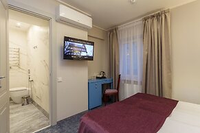 Medea Hotel
