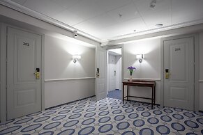 Medea Hotel