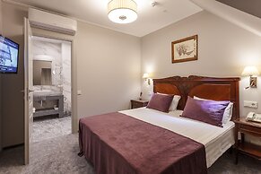 Medea Hotel