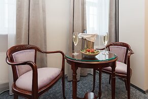 Medea Hotel
