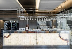 Congress Hotel