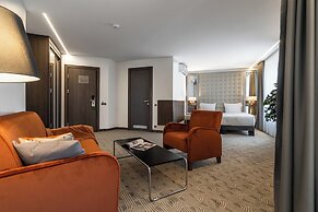 Congress Hotel