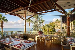 Columbia Beach Resort