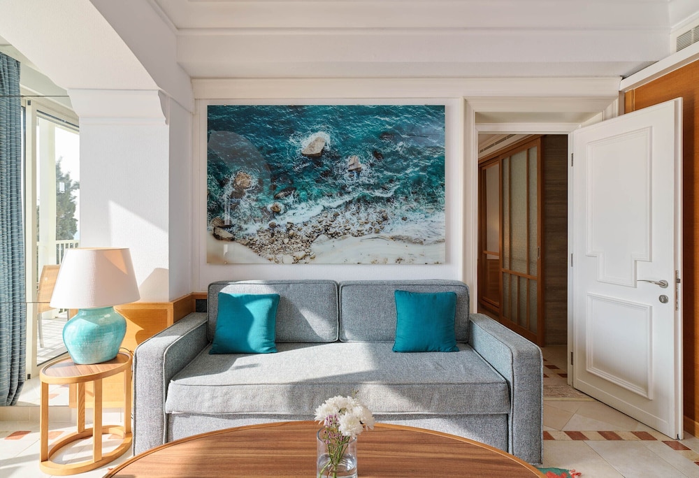 Columbia Beach Resort