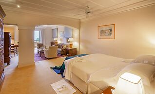Columbia Beach Resort