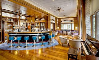 Columbia Beach Resort