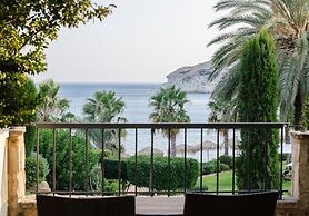 Columbia Beach Resort