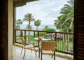 Columbia Beach Resort