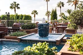 Columbia Beach Resort