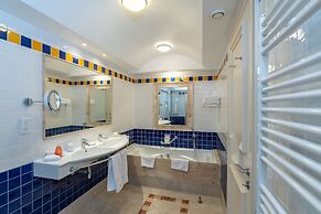 Columbia Beach Resort