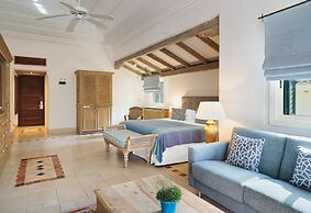 Columbia Beach Resort