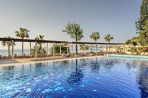 Columbia Beach Resort