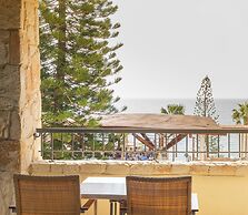 Columbia Beach Resort
