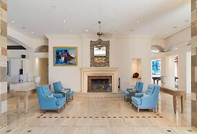 Columbia Beach Resort