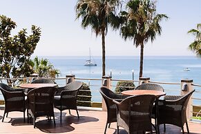 Columbia Beach Resort