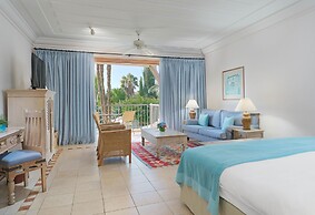 Columbia Beach Resort