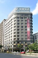Grand Forward Hotel