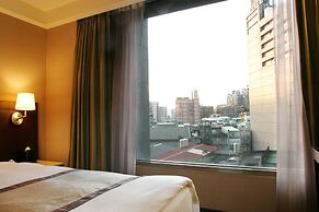 Grand Forward Hotel