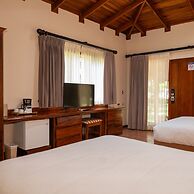 CC Beach Front Papagayo All Inclusive
