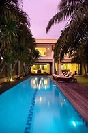 Downtown Villas