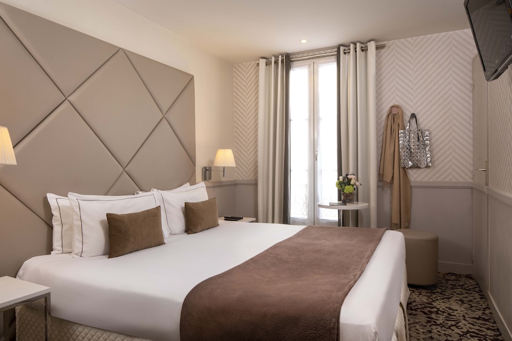 Hotel Longchamp Elysees