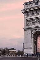 Hotel Longchamp Elysees