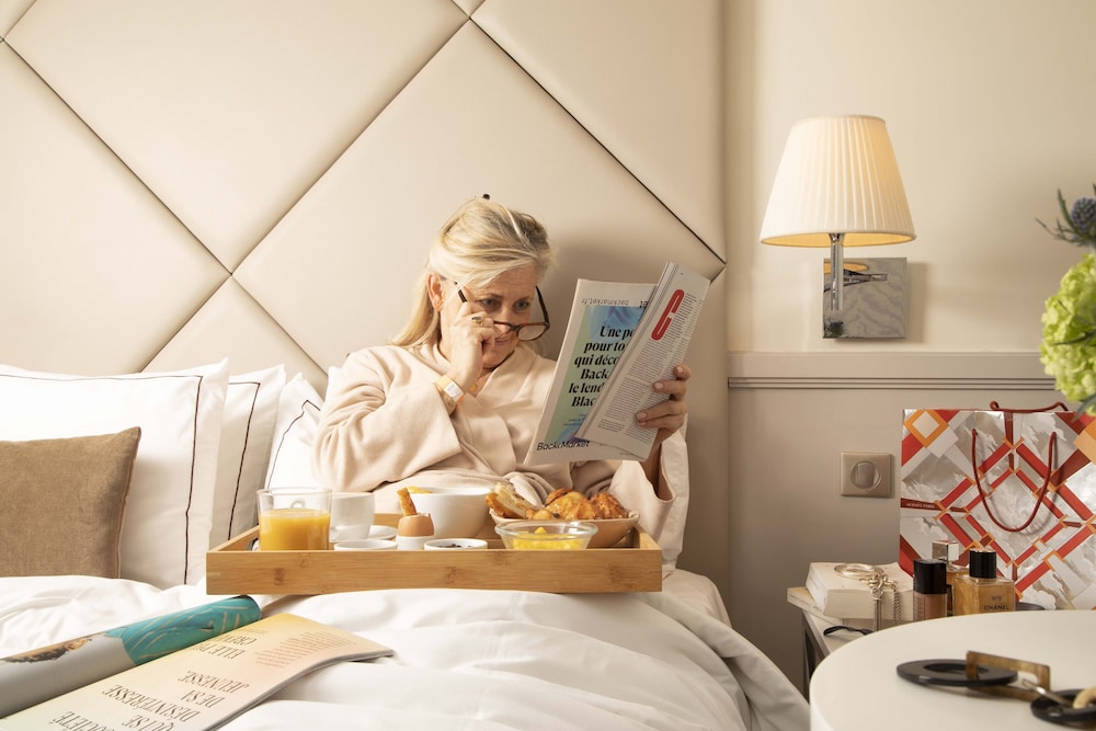 Hotel Longchamp Elysees