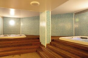 VIP Executive Azores Hotel