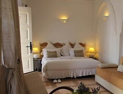 Riad Clémentine