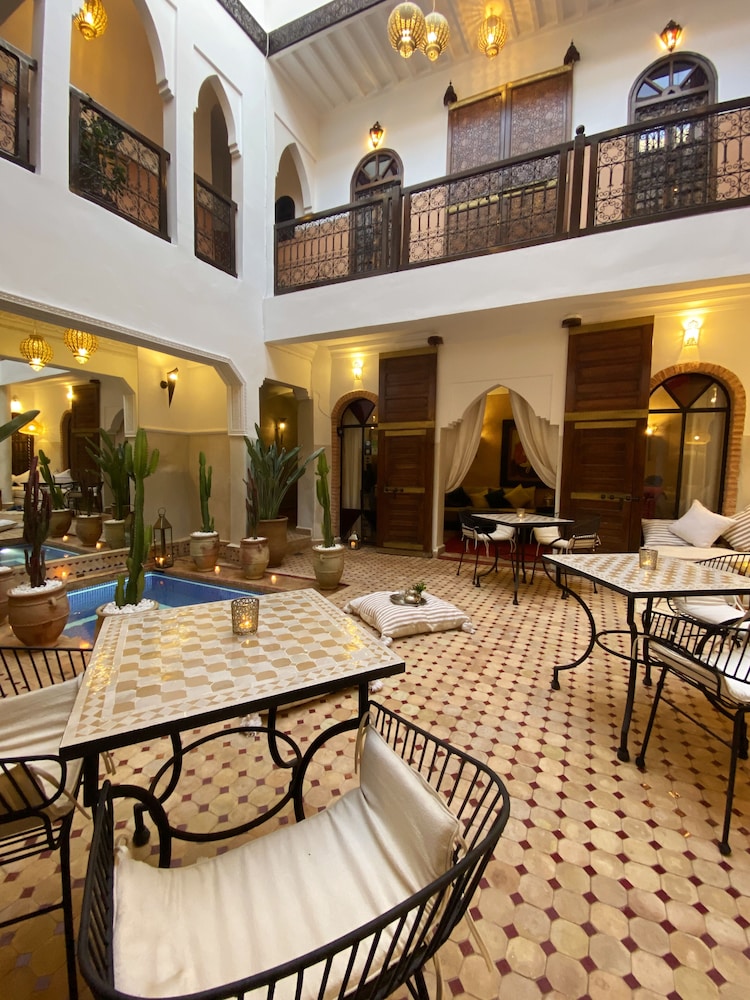 Riad Laora By La Siredrah