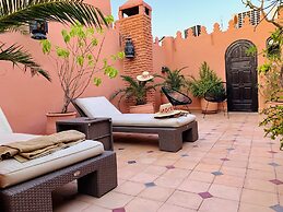 Riad Laora By La Siredrah