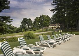 The Manor On Golden Pond