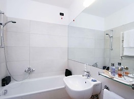 Hotel Mary